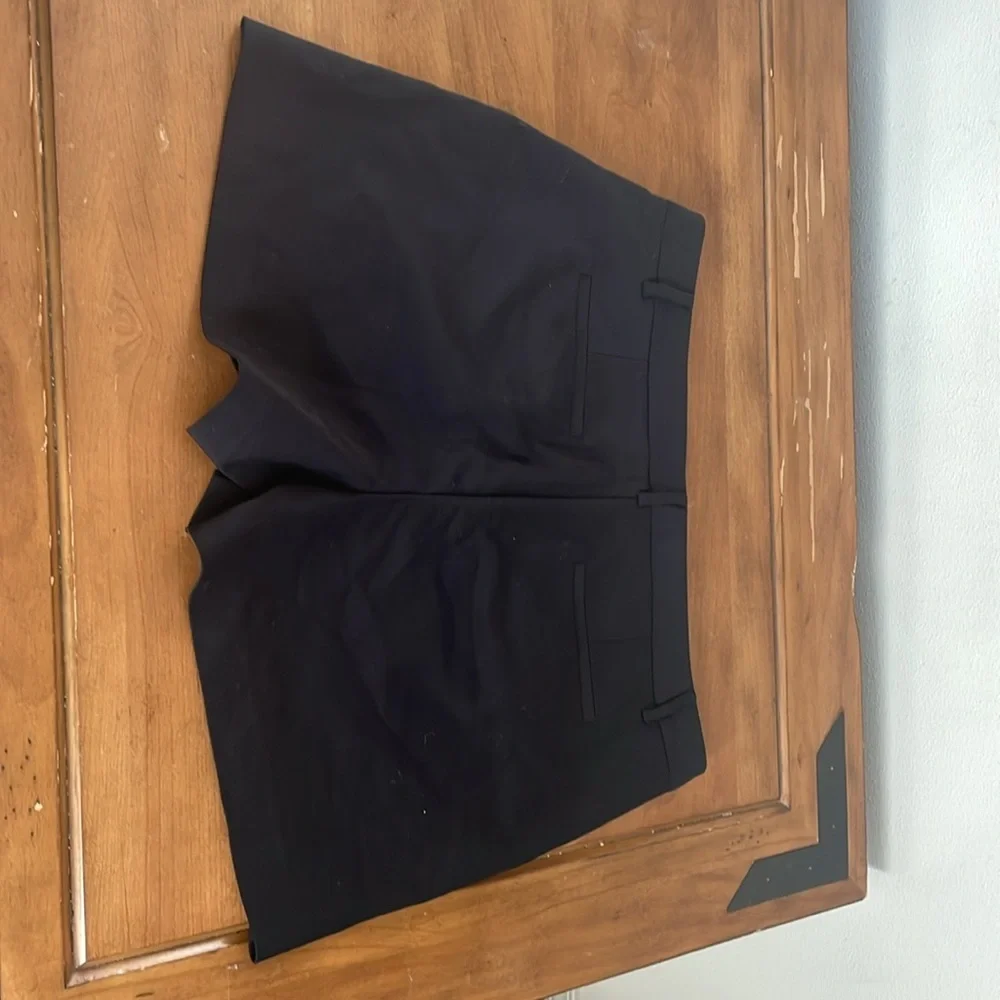 Halogen Classic Black Women's Shorts Size 14